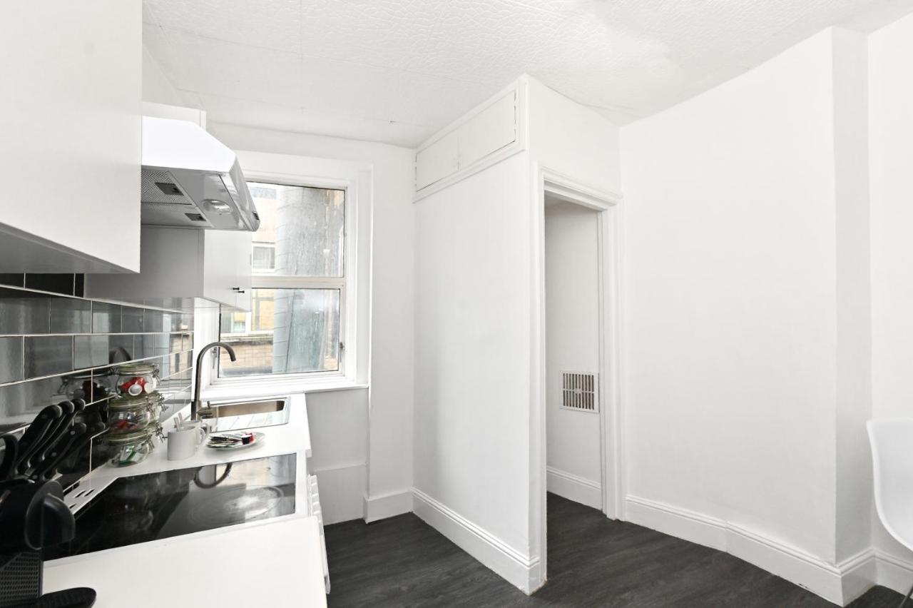 Covent Garden & Soho, Cosy & Cool, Spacious Apartment Londra Exterior foto